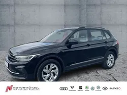 Deep black perleffekt Gebraucht 2022 VW Tiguan Life SUV | 28.930 € (Fairer Preis)