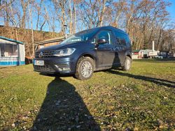 Blau Gebraucht 2017 VW Caddy Comfortline Van / Kleinbus | 9.499 €