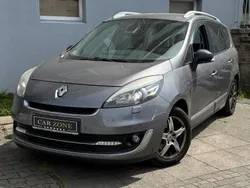 Grau Gebraucht 2013 Renault Scénic III Bose Edition Van / Kleinbus | 3.690 € (Guter Preis)