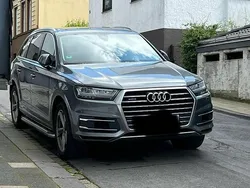 Grau Gebraucht 2016 Audi Q7 SUV | 31.500 € (Fairer Preis)
