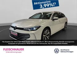 Weiss Gebraucht 2024 VW Passat Business Kombi | 38.490 € (Guter Preis)