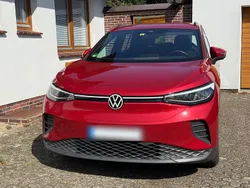 Rot Gebraucht 2023 VW ID.4 Pro SUV | 33.900 € (Etwas zu teuer)