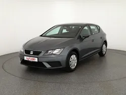 Grau Gebraucht 2018 Seat Leon Reference Limousine | 13.950 € (Etwas zu teuer)