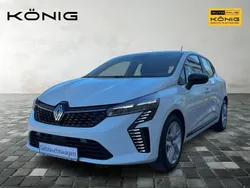 Weiß Gebraucht 2024 Renault Clio V Evolution Limousine | 17.499 € (Etwas zu teuer)