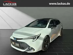 Dynamic grey metallic Neu 2025 Toyota Corolla Lounge Kombi | 38.950 € (Teuer)