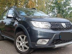 Grau Gebraucht 2018 Dacia Sandero Stepway SUV | 8.500 € (Guter Preis)