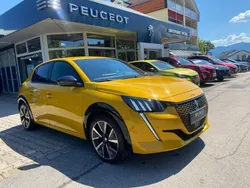 Gelb Gebraucht 2021 Peugeot e-208 GTi Kleinwagen | 16.900 € (Fairer Preis)