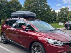 Rot Gebraucht 2017 Renault Grand Scénic IV Van / Kleinbus | 10.000 € (Etwas zu teuer)