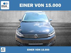 Metallic Gebraucht 2024 VW Touran Comfortline Van / Kleinbus | 34.970 € (Teuer)