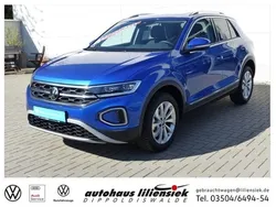 Blau Gebraucht 2024 VW T-Roc Style SUV | 31.690 € (Etwas zu teuer)