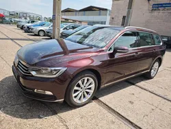 Rot Gebraucht 2016 VW Passat Highline Kombi | 11.900 € (Guter Preis)