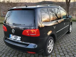 Schwarz Gebraucht 2013 VW Touran Highline Van / Kleinbus | 8.000 € (Fairer Preis)