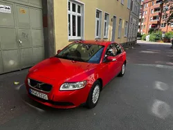 Rot Gebraucht 2007 Volvo S40 Limousine | 2.500 € (Teuer)