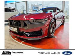 Molten magenta metallic Neu 2025 Ford Mustang Dark Horse Coupé | 71.990 € (Etwas zu teuer)