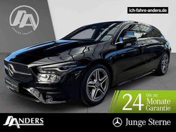 Kosmosschwarz Gebraucht 2024 Mercedes CLA200 Shooting Brake AMG Kombi | 33.284 €