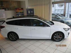 Frozen white Gebraucht 2023 Ford Focus ST-Line Kombi | 21.900 € (Guter Preis)