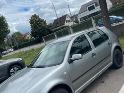 Grau Gebraucht 2002 VW Golf IV Edition Limousine | 2.200 € (Fairer Preis)