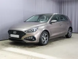 Silky bronze metallic Gebraucht 2023 Hyundai i30 Comfort Limousine | 20.969 € (Fairer Preis)