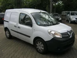 Weiß Gebraucht 2018 Renault Kangoo Van / Kleinbus | 7.490 € (Etwas zu teuer)