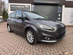 Grau Gebraucht 2016 Ford S-MAX Titanium Van / Kleinbus | 16.500 € (Fairer Preis)