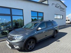 Grau Gebraucht 2017 Dacia Logan MCV Stepway Kombi | 14.990 €