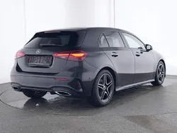 Schwarz Gebraucht 2023 Mercedes A200 AMG Limousine | 29.790 € (Guter Preis)