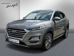 Olivine grey mineraleffekt (metallic) Gebraucht 2018 Hyundai Tucson Style SUV | 18.985 € (Fairer Preis)