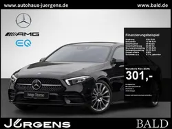 Metalliclack kosmosschwarz Gebraucht 2020 Mercedes A250 AMG Limousine | 31.970 € (Fairer Preis)