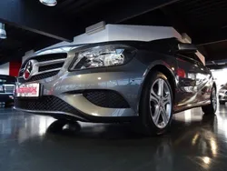 Grau Gebraucht 2013 Mercedes A180 Urban Limousine | 13.480 € (Etwas zu teuer)