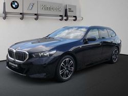 M carbonschwarz metallic Gebraucht 2024 BMW 540 Comfort Edition Kombi | 63.290 €