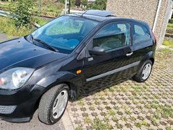 Schwarz Gebraucht 2007 Ford Fiesta Kleinwagen | 1.699 € (Fairer Preis)