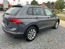 Grau Gebraucht 2021 VW Tiguan Life SUV | 25.000 € (Fairer Preis)