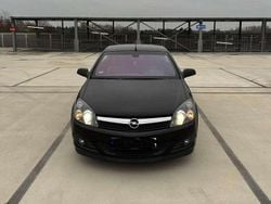 Schwarz Gebraucht 2008 Opel Astra Cabriolet Cabrio | 6.500 € (Etwas zu teuer)