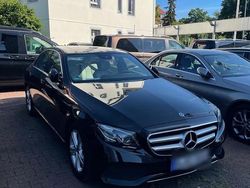 Schwarz Gebraucht 2017 Mercedes E220 Avantgarde Limousine | 28.500 € (Teuer)