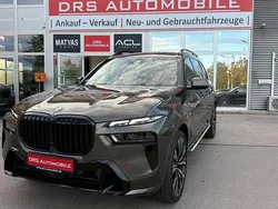 Manhattan metallic Gebraucht 2023 BMW X7 M Sport SUV | 95.081 € (Teuer)