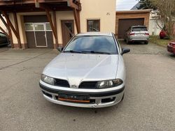 Silber Gebraucht 2004 Mitsubishi Carisma Limousine | 2.500 €