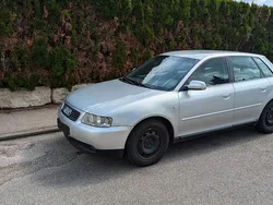 Silber Gebraucht 2002 Audi A3 Ambition Limousine | 1.300 € (Guter Preis)