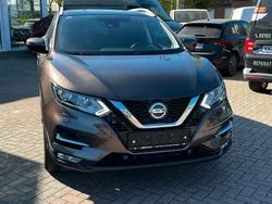 Braun Gebraucht 2019 Nissan Qashqai N-Connecta SUV | 15.700 € (Guter Preis)