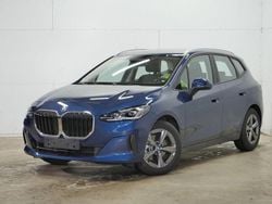 Phytonicblau metallic Gebraucht 2025 BMW 220 Active Tourer Van / Kleinbus | 29.980 € (Superpreis)