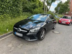 Schwarz Gebraucht 2017 Mercedes CLA180 Limousine | 12.950 € (Teuer)