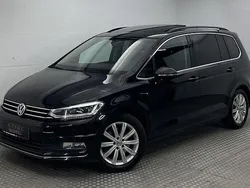 Deep black Gebraucht 2016 VW Touran Highline Van / Kleinbus | 19.300 € (Fairer Preis)