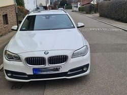 Weiß Gebraucht 2015 BMW 530 Comfort Edition Limousine | 15.999 €