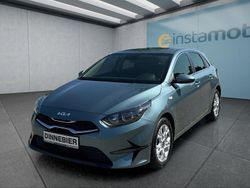 Grau Gebraucht 2023 Kia Ceed Vision Kleinwagen | 21.699 € (Guter Preis)