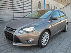 Braun Gebraucht 2011 Ford Focus Titanium Limousine | 4.750 € (Guter Preis)