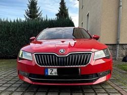 Rot Gebraucht 2017 Skoda Superb Kombi | 14.000 € (Superpreis)