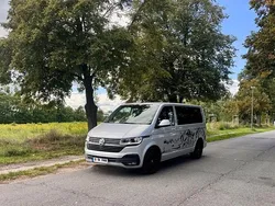 Silber Gebraucht 2022 VW Multivan Van / Kleinbus | 48.400 € (Fairer Preis)