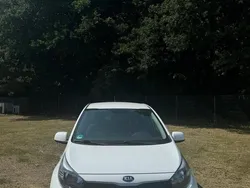 Weiß Gebraucht 2017 Kia Picanto Kleinwagen | 5.999 € (Fairer Preis)