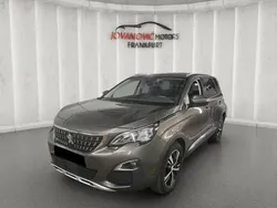 Grau Gebraucht 2020 Peugeot 5008 Allure Van / Kleinbus | 13.000 € (Guter Preis)