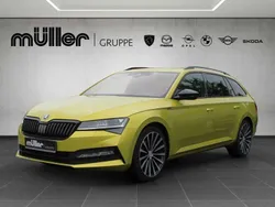 Gold Gebraucht 2020 Skoda Superb SportLine Kombi | 28.990 € (Fairer Preis)