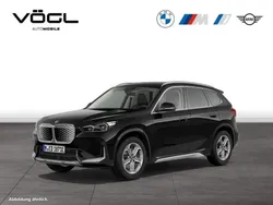 Schwarz Gebraucht 2025 BMW iX1 xLine SUV | 47.450 € (Etwas zu teuer)